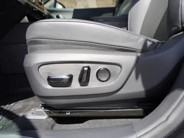 2023 Lexus RX RX 350h AWD - LUXURY HYBRID / SPOTLESS! - Photo 25