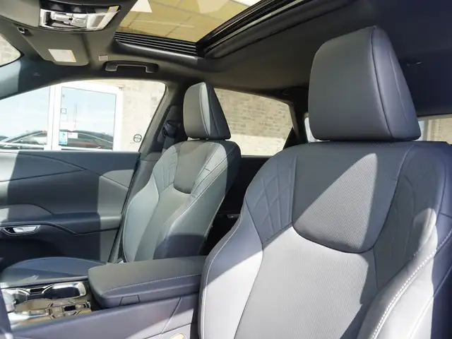 2023 Lexus RX RX 350h AWD - LUXURY HYBRID / SPOTLESS! - Photo 26