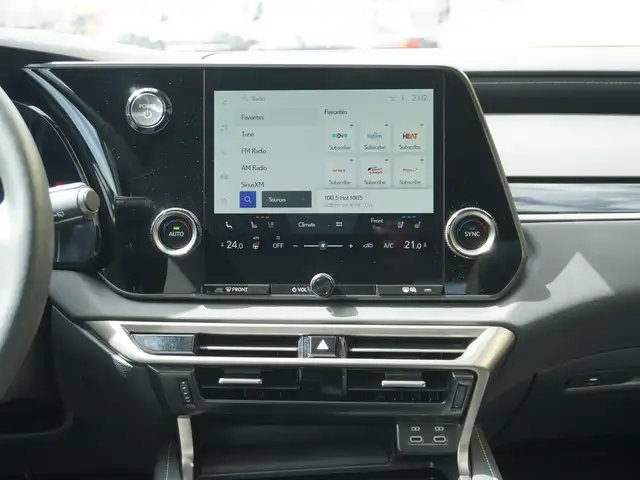 2023 Lexus RX RX 350h AWD - LUXURY HYBRID / SPOTLESS! - Photo 28