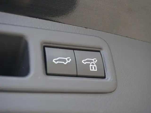 2023 Lexus RX RX 350h AWD - LUXURY HYBRID / SPOTLESS! - Photo 48