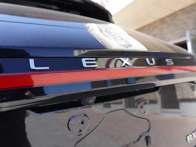 2023 Lexus RX RX 350h AWD - LUXURY HYBRID / SPOTLESS! - Photo 52