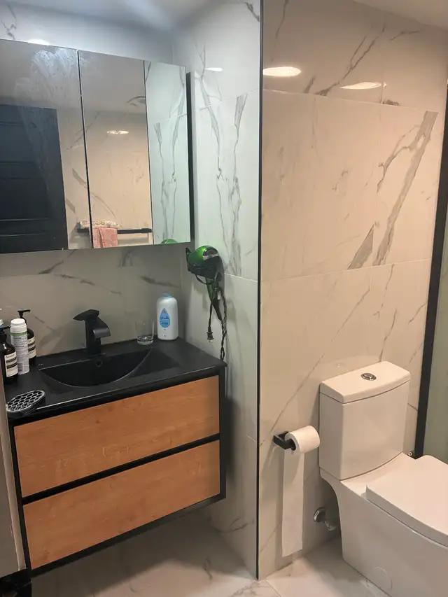 Lease Transfer – $1300 Effective Rent – 1BR near Vendôme – July