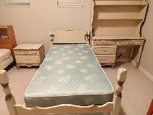 ★★3 PIECES SOLID WOOD DESK & SINGLE BED SET★★