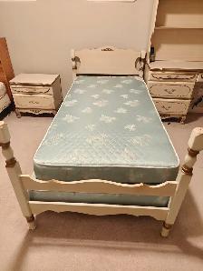 ★★3 PIECES SOLID WOOD DESK & SINGLE BED SET★★ - Photo 2