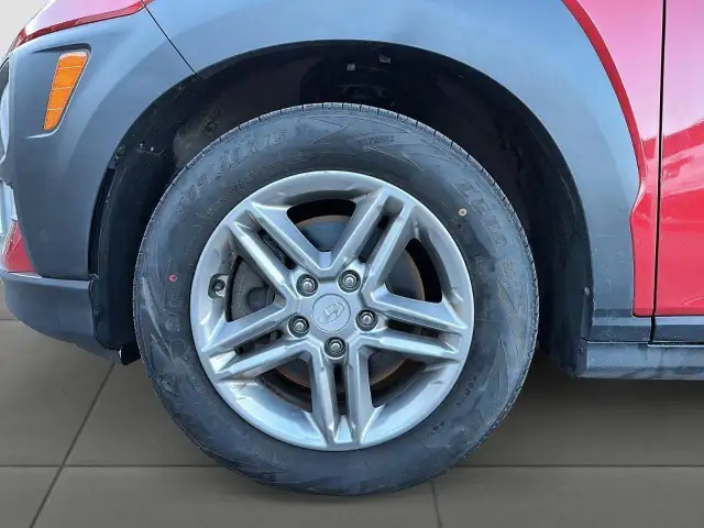 2021 Hyundai Kona 2.0L Essential 2.0L Essential | Heated Seats - Photo 10