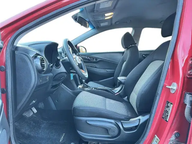 2021 Hyundai Kona 2.0L Essential 2.0L Essential | Heated Seats - Photo 11