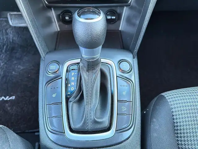 2021 Hyundai Kona 2.0L Essential 2.0L Essential | Heated Seats - Photo 18