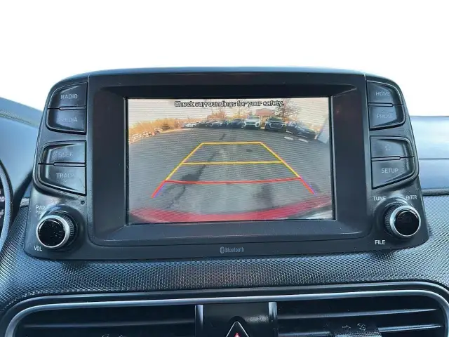 2021 Hyundai Kona 2.0L Essential 2.0L Essential | Heated Seats - Photo 19