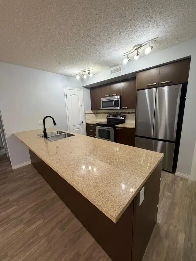 Apartment Condominium For Rent - Photo 8