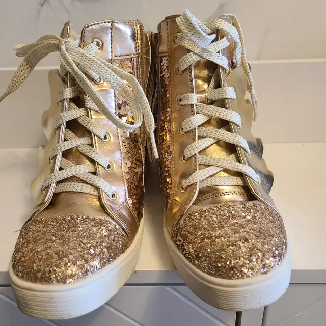 Women bootis Size 8 - Photo 3