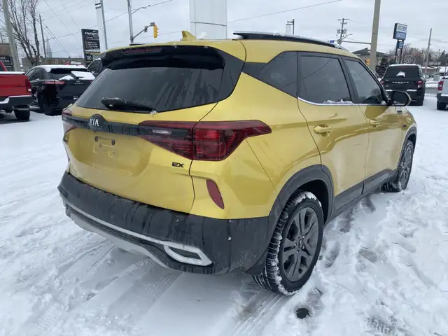 2021 Kia Seltos EX - Photo 3