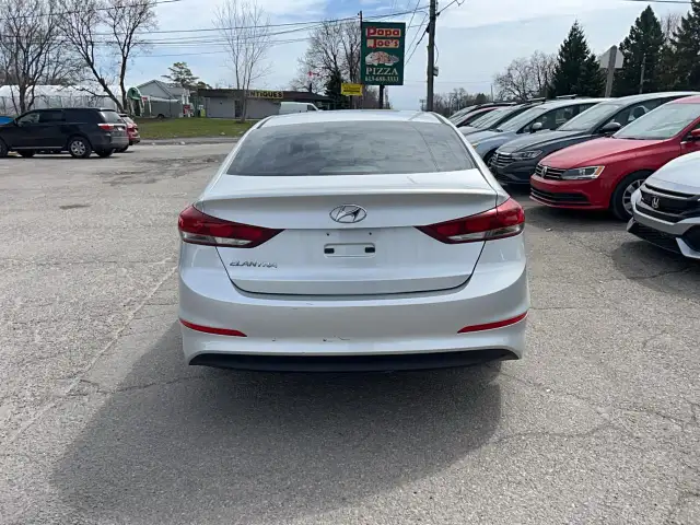 2017 Hyundai Elantra LE - Photo 6