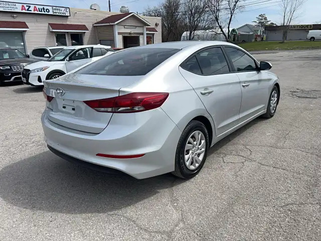 2017 Hyundai Elantra LE - Photo 7