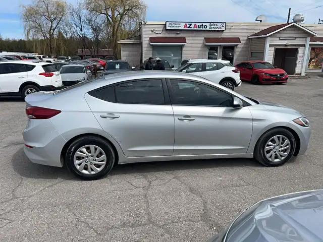 2017 Hyundai Elantra LE - Photo 8