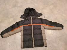 New Youth boy  jacket with hood Size 8/10