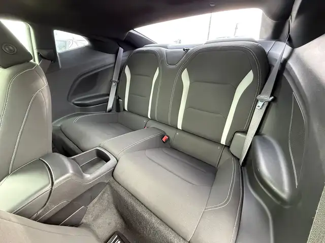 2017 Chevrolet Camaro Coupe 1LT Manual Transmission - Photo 7