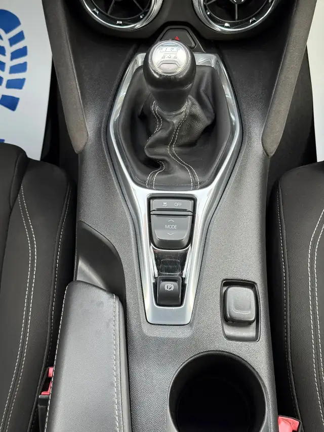 2017 Chevrolet Camaro Coupe 1LT Manual Transmission - Photo 12