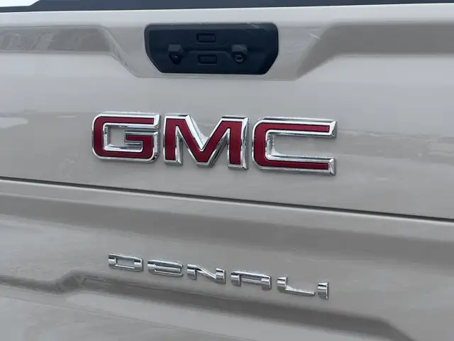 2026 GMC Sierra 1500 Denali- Technology Pkg - Power Sunroof - Photo 16