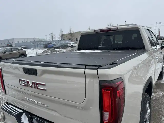 2026 GMC Sierra 1500 Denali- Technology Pkg - Power Sunroof - Photo 17