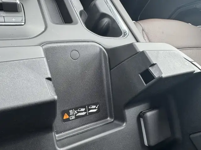 2026 GMC Sierra 1500 Denali- Technology Pkg - Power Sunroof - Photo 36