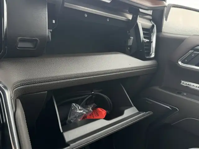 2026 GMC Sierra 1500 Denali- Technology Pkg - Power Sunroof - Photo 38