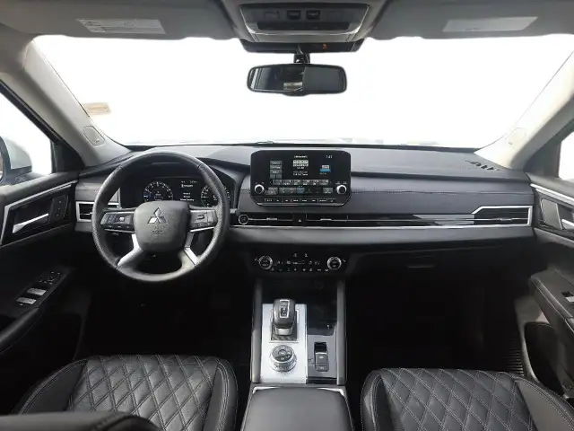 2024 Mitsubishi Outlander GT GT | HUD| Leather| Sunroof| 360... - Photo 8