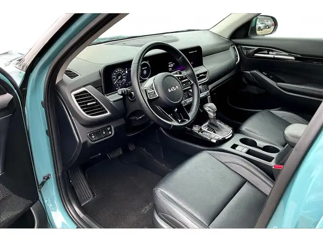 2025 Kia Seltos AWD | LEATHER | NAV | SUNROOF | - Photo 2