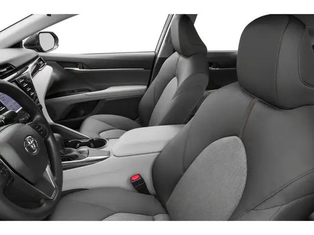 2019 Toyota Camry LE - Photo 6