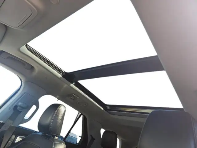 2022 Ford Explorer Limited Limited | Hybrid | Twin Panel Moon... - Photo 9