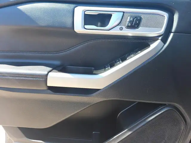 2022 Ford Explorer Limited Limited | Hybrid | Twin Panel Moon... - Photo 14
