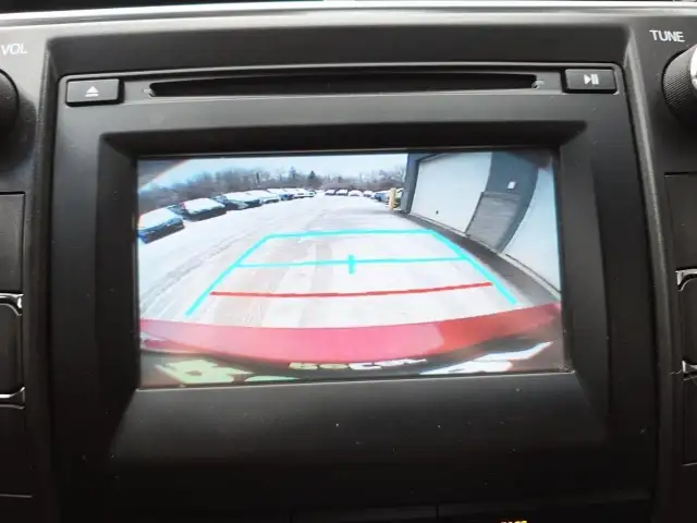 2017 Toyota Camry LE LE | Rearview Camera | Alloy Wheels - Photo 18