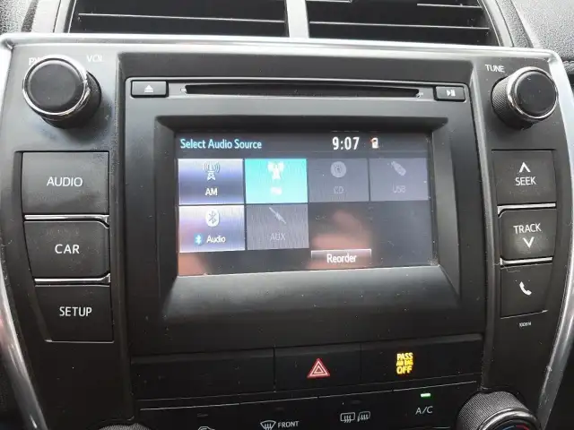 2017 Toyota Camry LE LE | Rearview Camera | Alloy Wheels - Photo 19