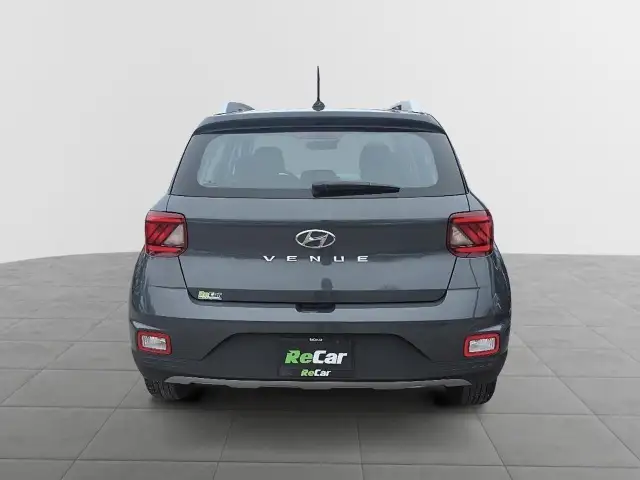 2025 Hyundai Venue Preferred Preferred | Heated Seats & Wheels - Photo 5