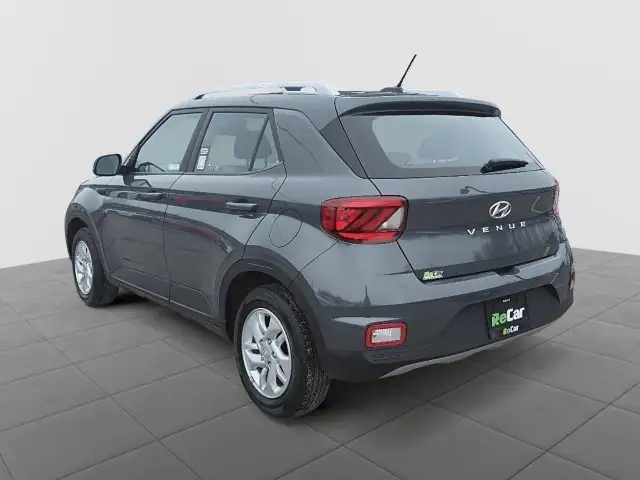 2025 Hyundai Venue Preferred Preferred | Heated Seats & Wheels - Photo 6