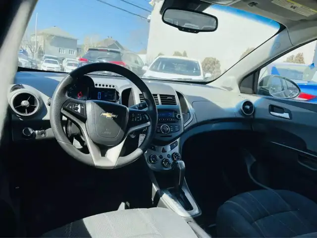 2012 CHEVROLET Sonic 2LT - Photo 19