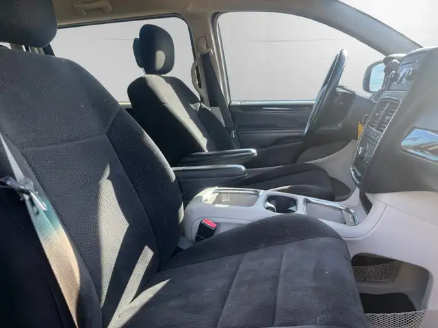2014 Dodge Grand Caravan CREW | STOW N GO | POWER SEATS | HTD MI - Photo 10