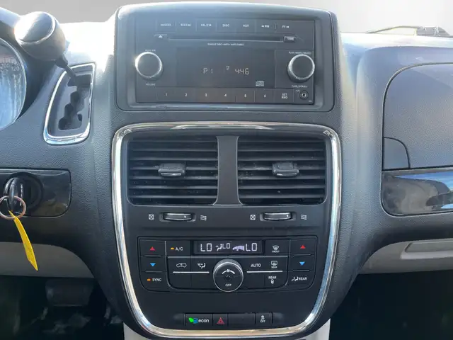 2014 Dodge Grand Caravan CREW | STOW N GO | POWER SEATS | HTD MI - Photo 12