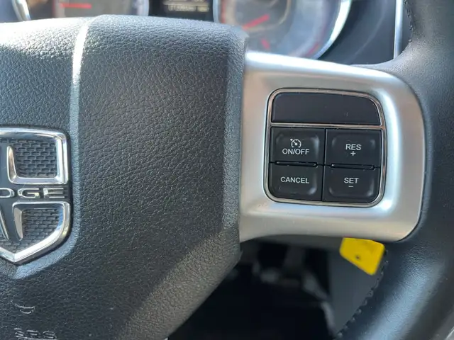 2014 Dodge Grand Caravan CREW | STOW N GO | POWER SEATS | HTD MI - Photo 18