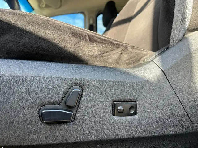 2014 Dodge Grand Caravan CREW | STOW N GO | POWER SEATS | HTD MI - Photo 22