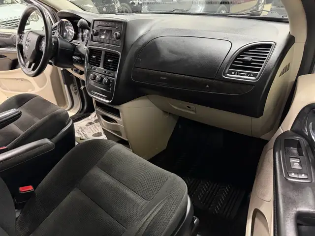 2020 Dodge Grand Caravan SE 2WD - BACKUP CAMERA - BLUETOOTH - 7 - Photo 14