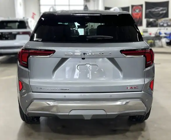 2026 GMC Terrain Denali - Photo 5