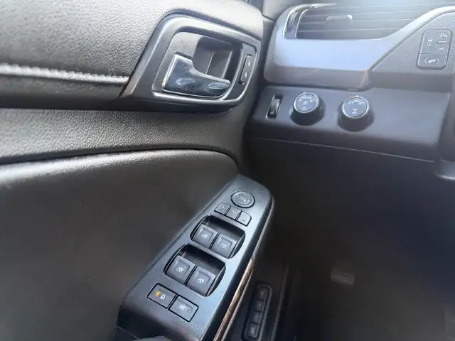 2017 Chevrolet Tahoe 4WD 4dr LT - Photo 14