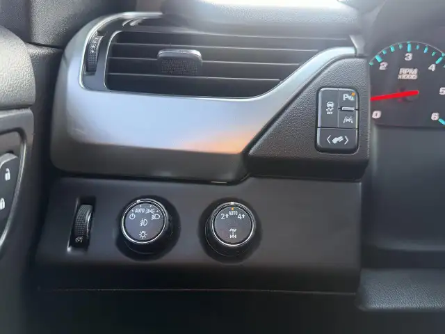 2017 Chevrolet Tahoe 4WD 4dr LT - Photo 15