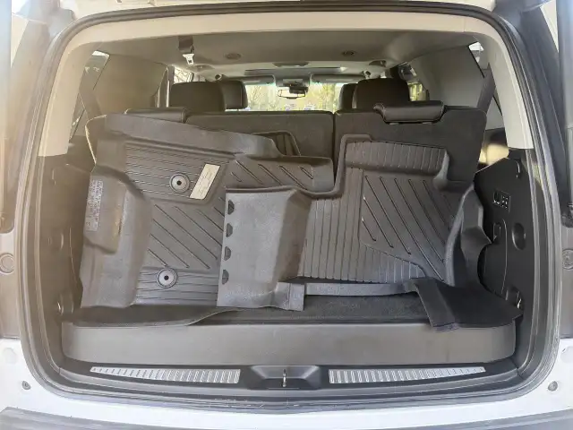 2017 Chevrolet Tahoe 4WD 4dr LT - Photo 27