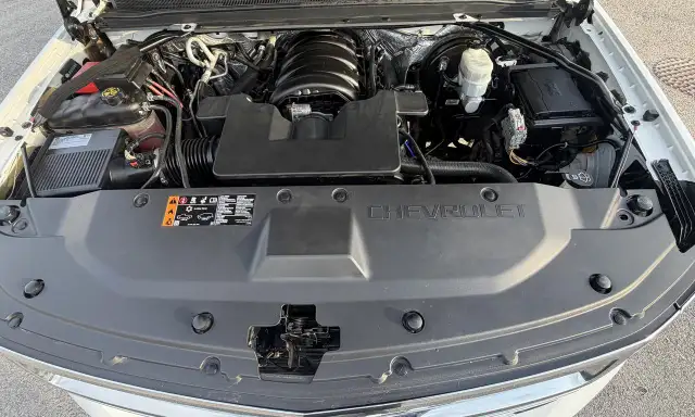 2017 Chevrolet Tahoe 4WD 4dr LT - Photo 28