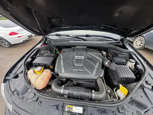 2015 Jeep Grand Cherokee Summit, NO ACCIDENTS, WELL SERVICED, DI - Photo 17