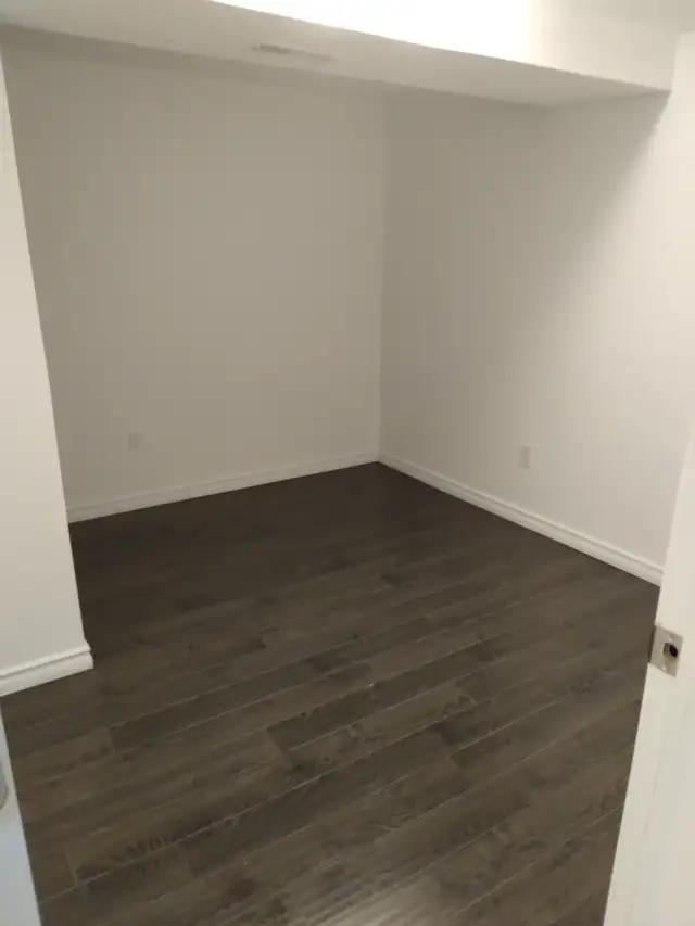 RENOVATED 1BDR - KEELE & EGLINTON -LAUNDRY, BACKYARD, DISHWASHER - Photo 6