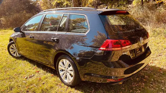 2017 Volkswagen Golf SportWagen TSI S - Photo 4