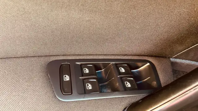 2017 Volkswagen Golf SportWagen TSI S - Photo 16