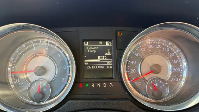 2015 Chrysler Town & Country Touring - Photo 12